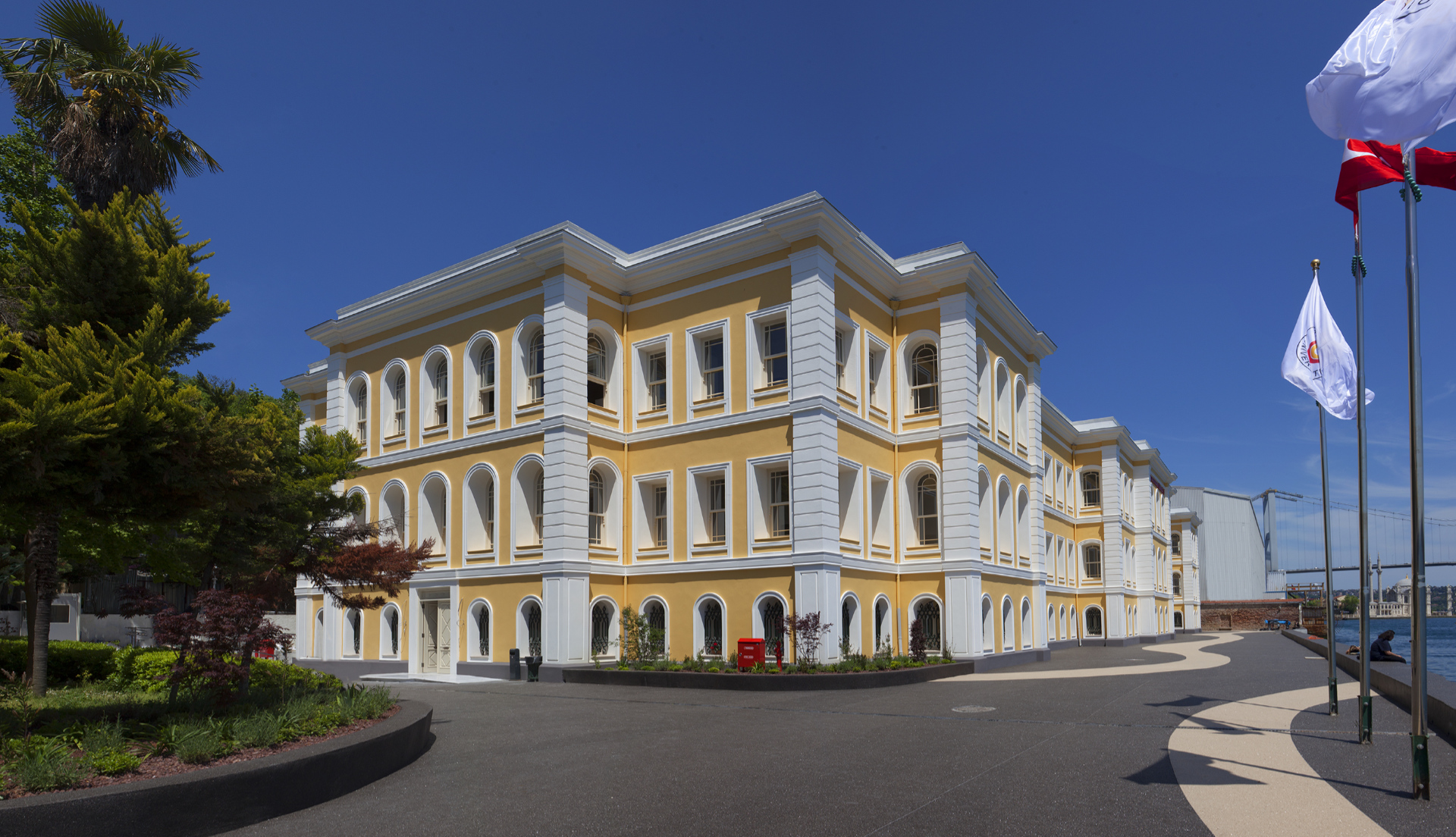 Ortaköy Galatasaray Üniversitesi